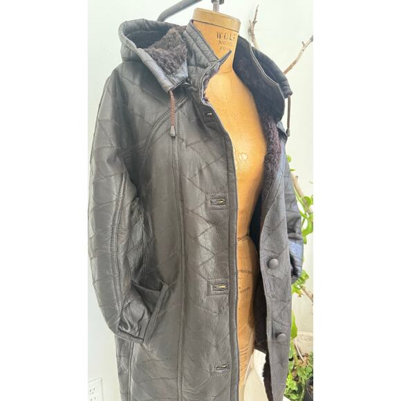 Vintage Shearling Patchwork Leather Coat Fur Interior70s-Style Statement - Picture 3 of 8